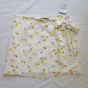 NWT Forever 21 Lemon Print Linen Mini Mock Wrap Skirt with Tie Detail Size M